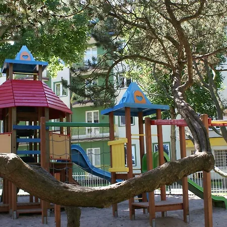 Rose * 科沃布热格