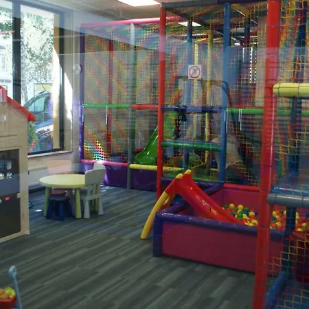 Rose 科沃布热格