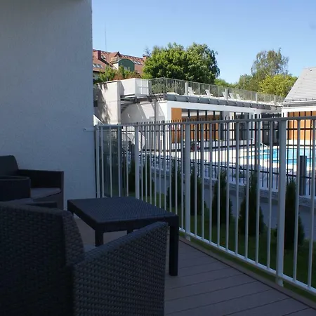 Rose * 科沃布热格